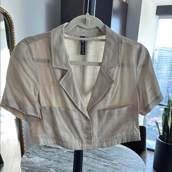 Zara Tan Cuffed Sleeve Cropped Button Down - Picture 1 of 3
